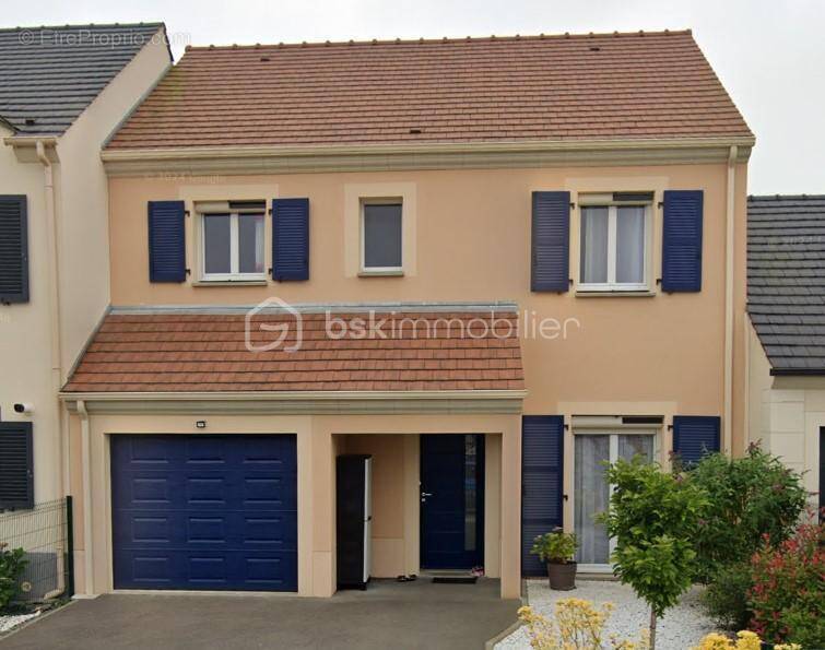 Maison à ABLIS