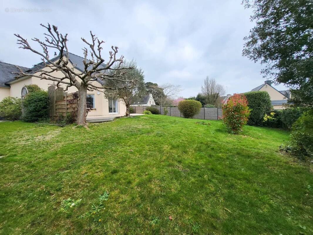 Maison à LARMOR-BADEN