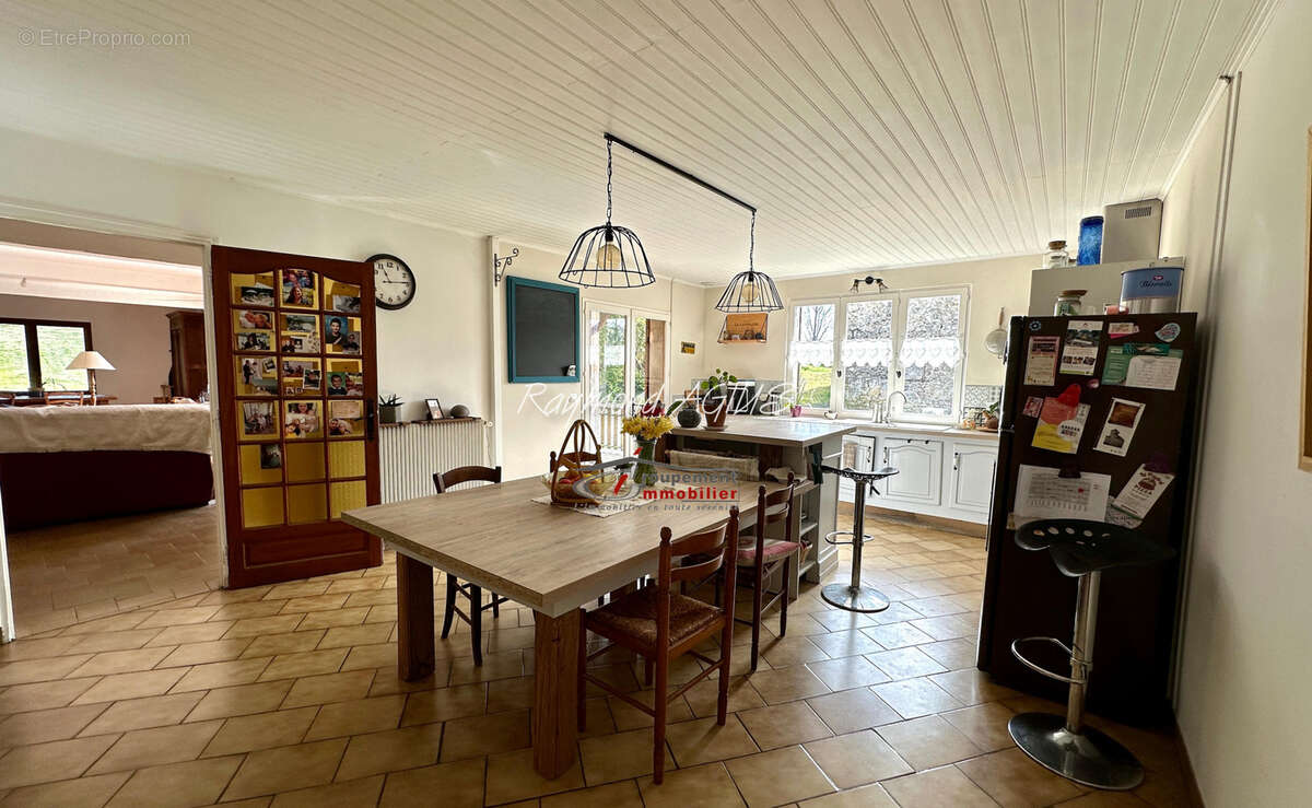 Maison à GENSAC