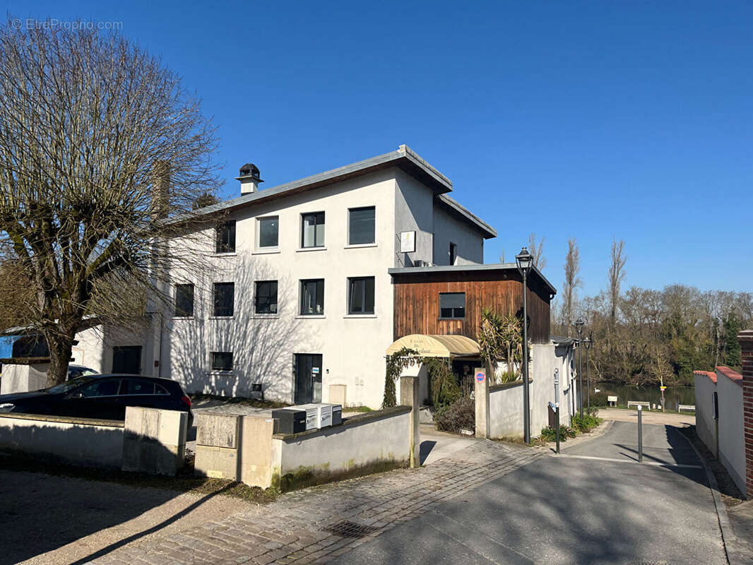 Appartement à SAINT-HILAIRE-SAINT-MESMIN