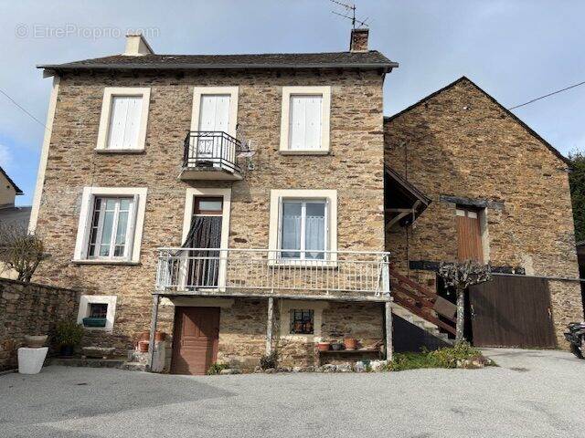 Maison à QUINS