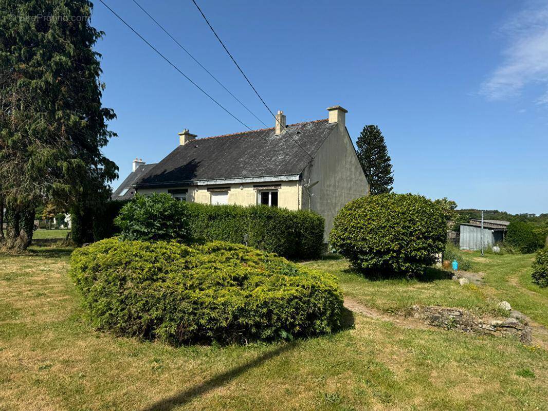 Maison à PLUVIGNER