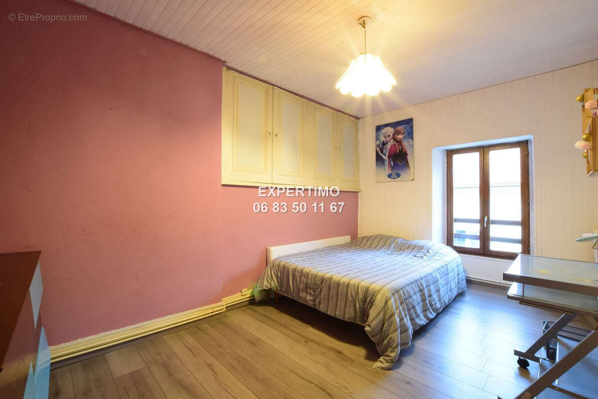 Appartement à RIVES