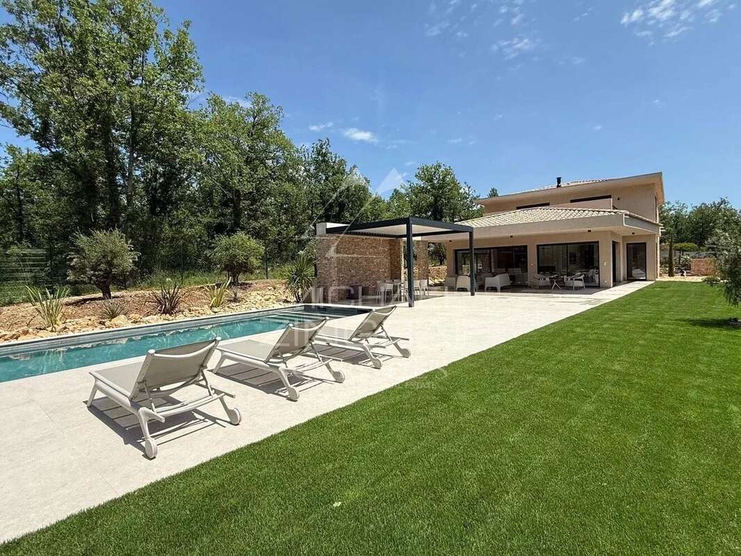 Maison à FAYENCE