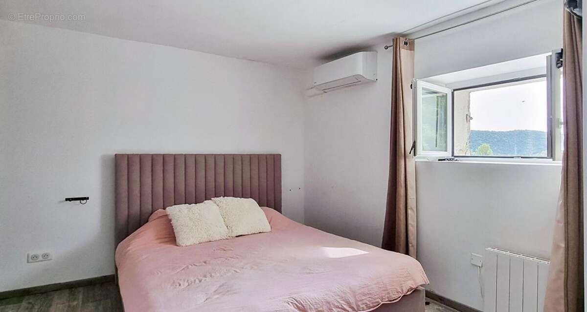 Maison à CENDRAS