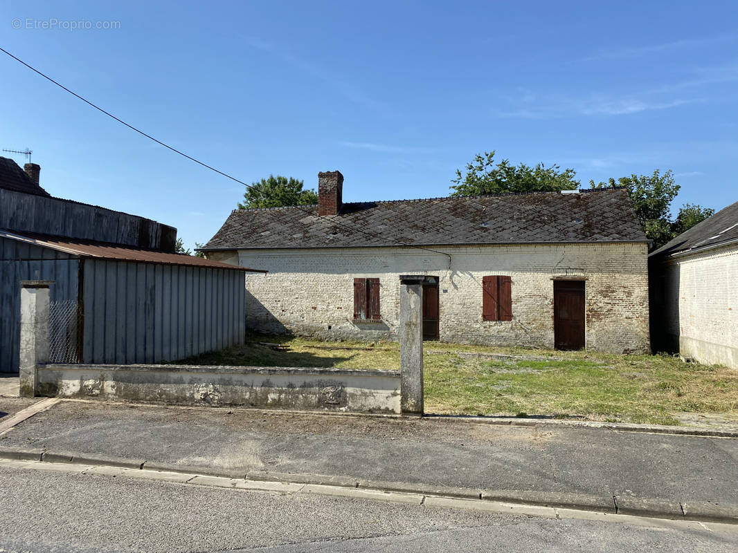 Maison à SAINS-RICHAUMONT