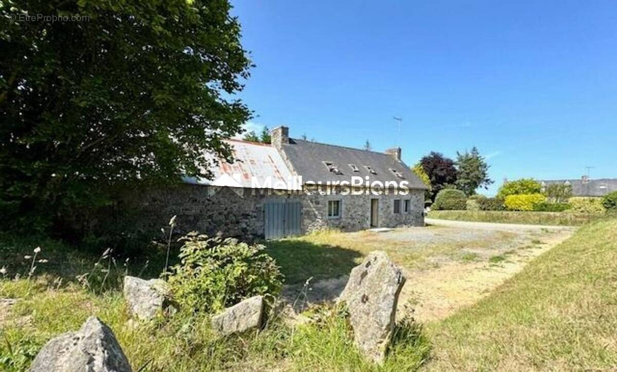 Maison à PLOUAGAT