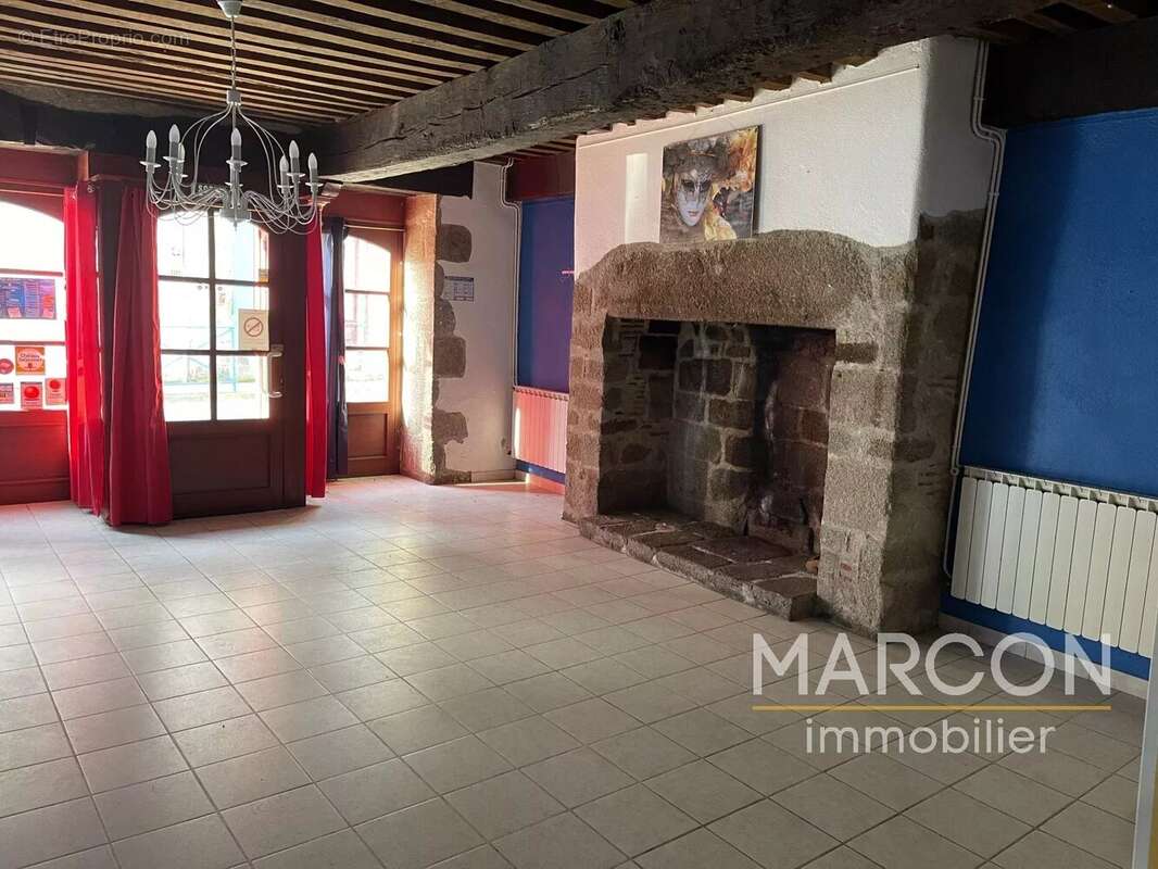 Maison à AUBUSSON