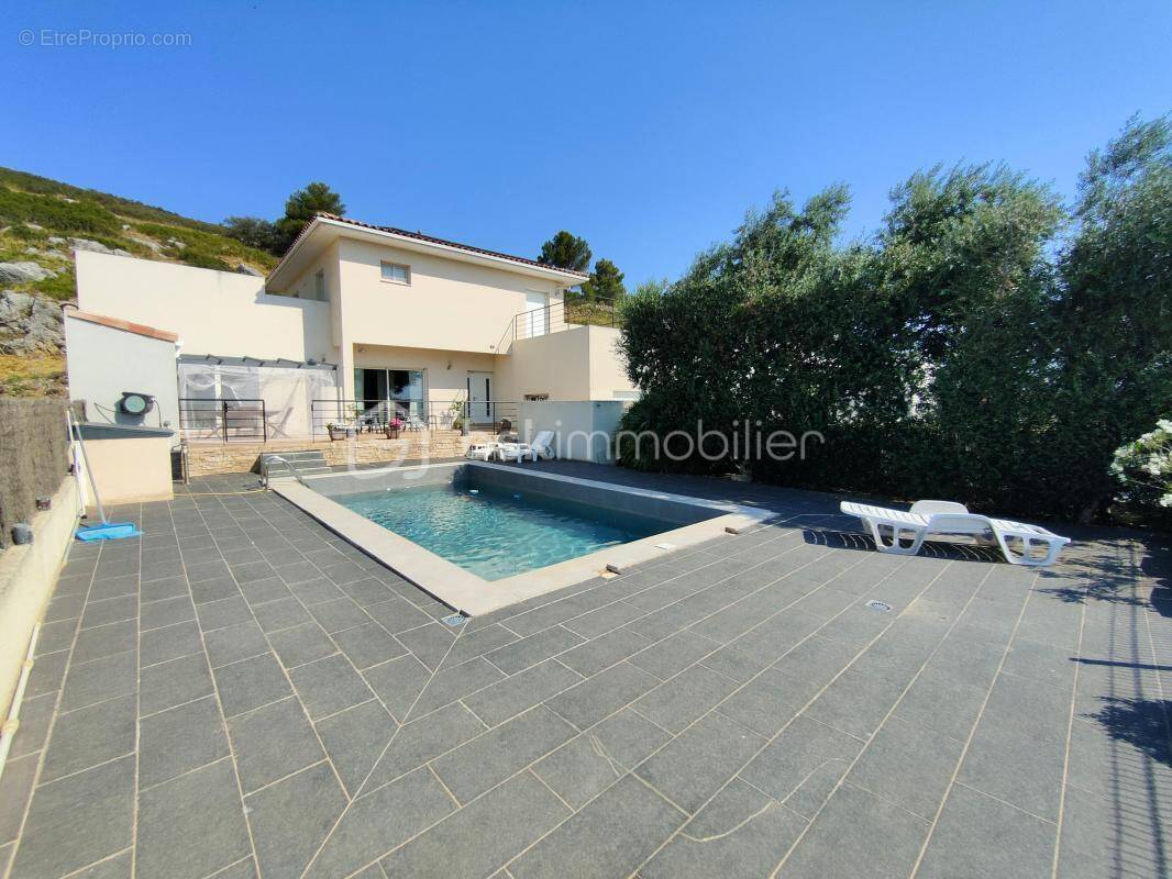 Maison à MONTREDON-DES-CORBIERES
