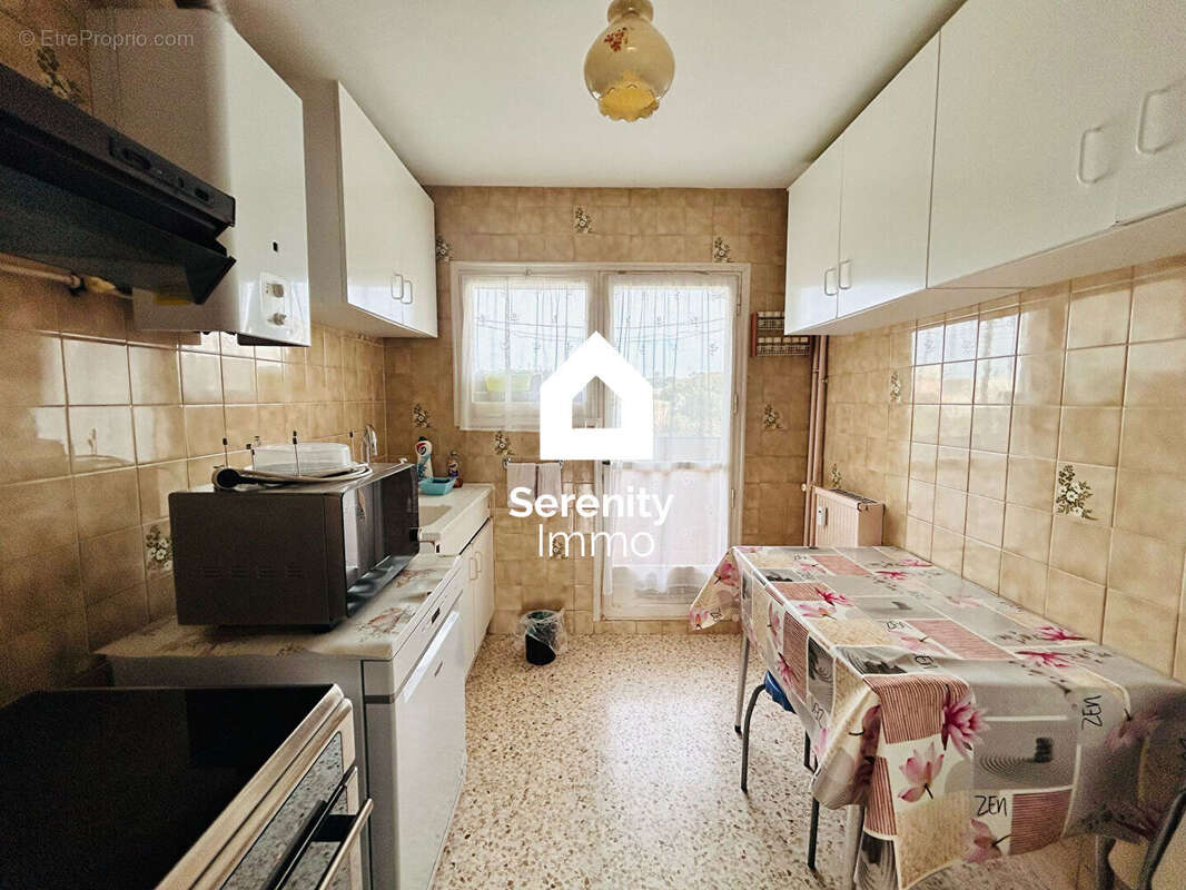 Appartement à MARSEILLE-15E