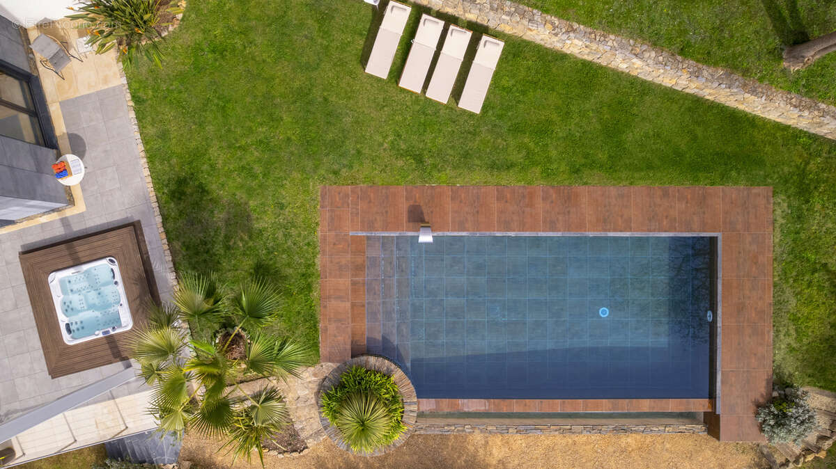 Maison à MOUGINS