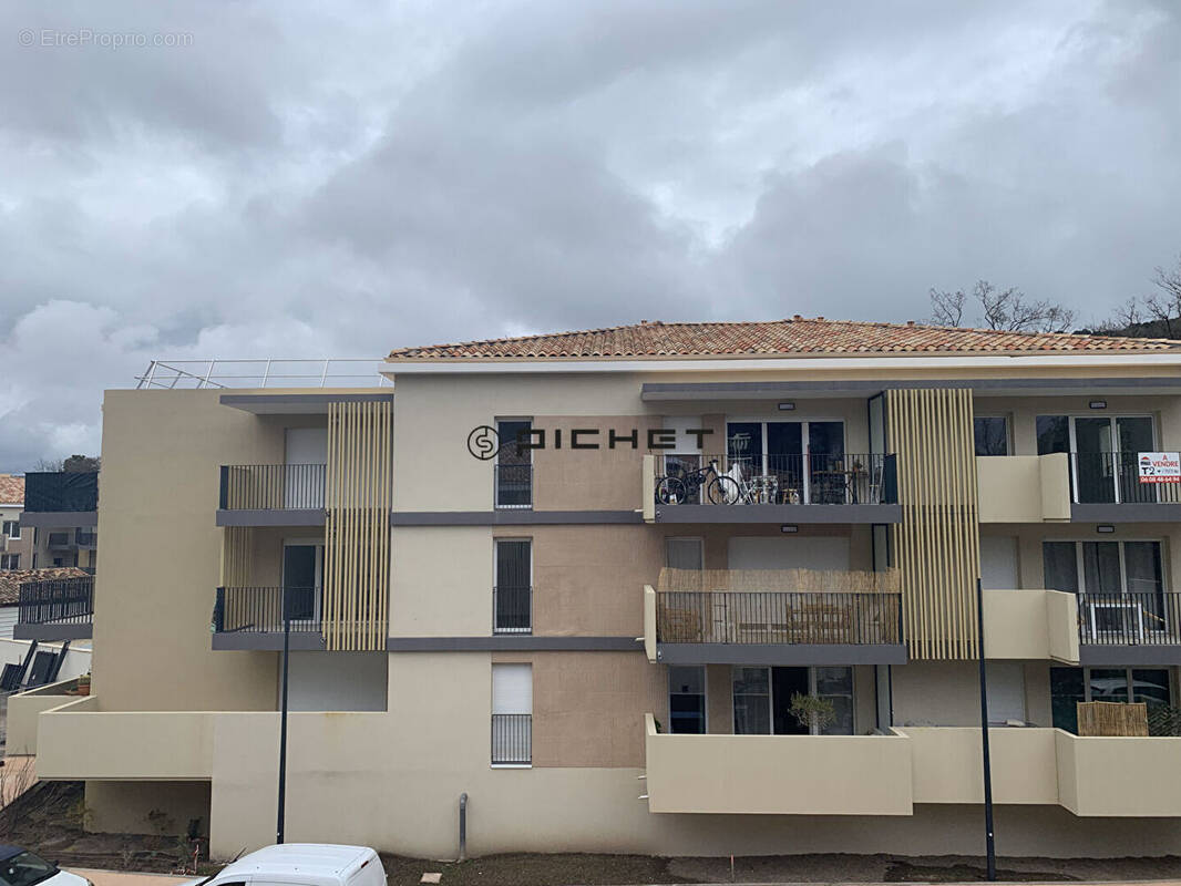 Appartement à DRAGUIGNAN