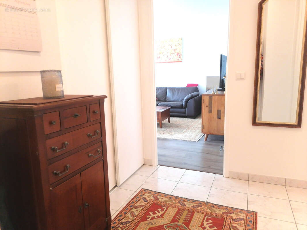 Appartement à VEMARS