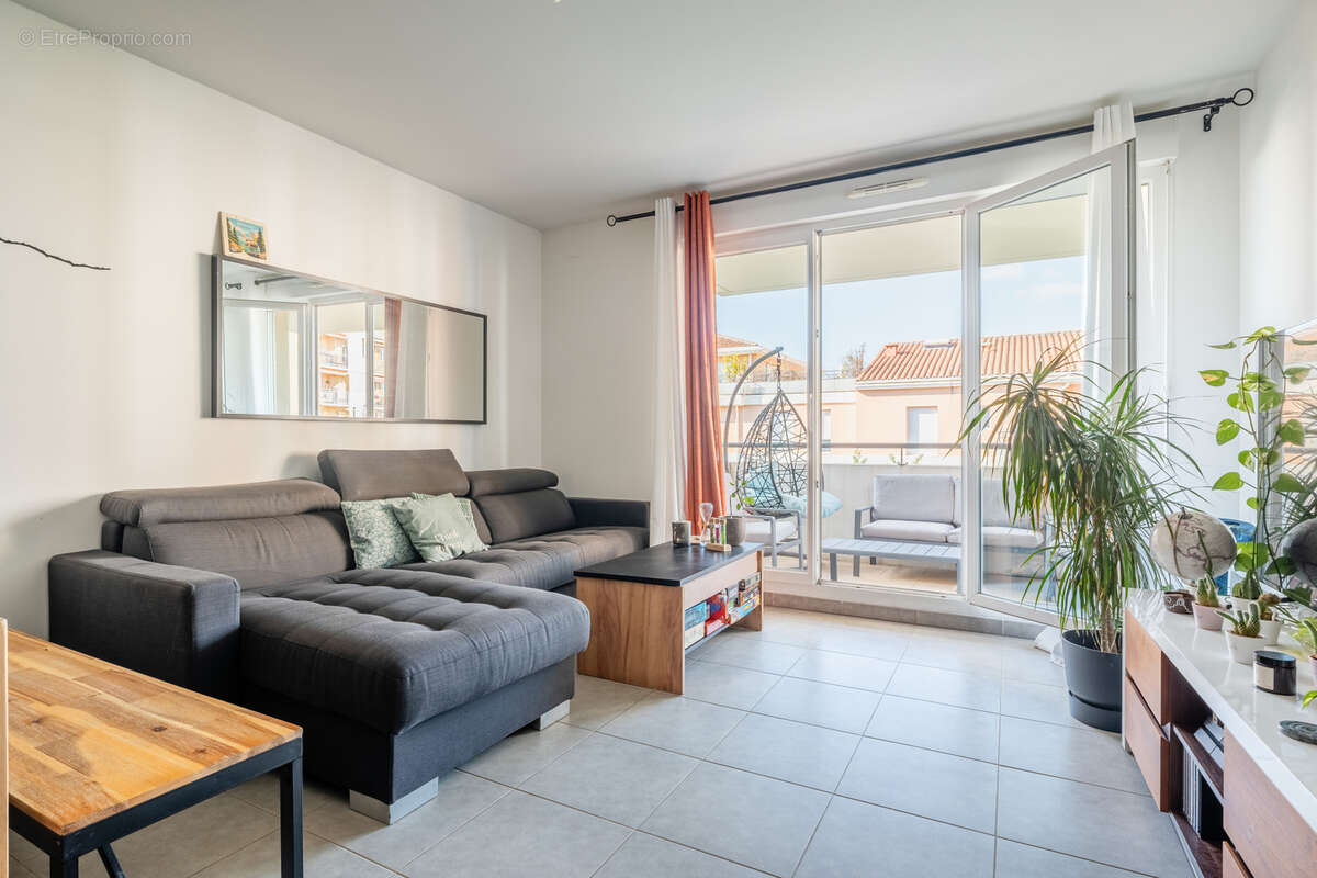 Appartement à MARSEILLE-12E