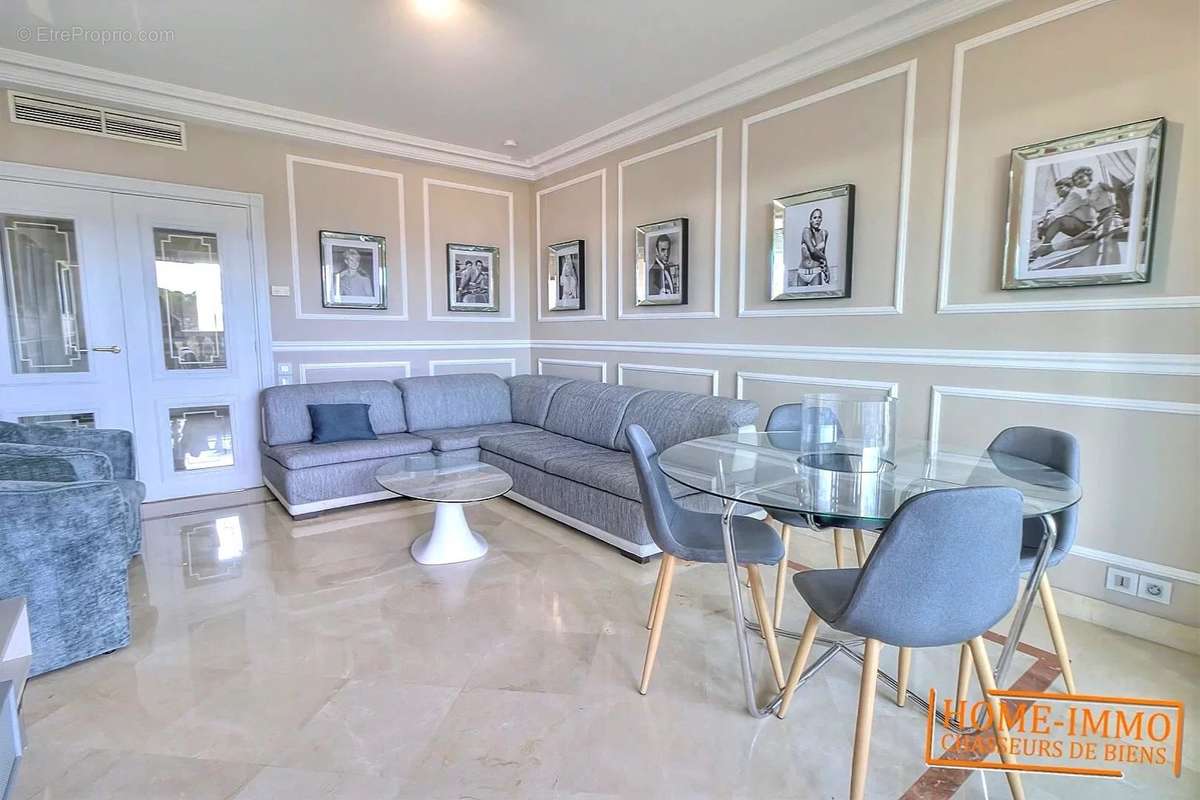 Appartement à VALLAURIS