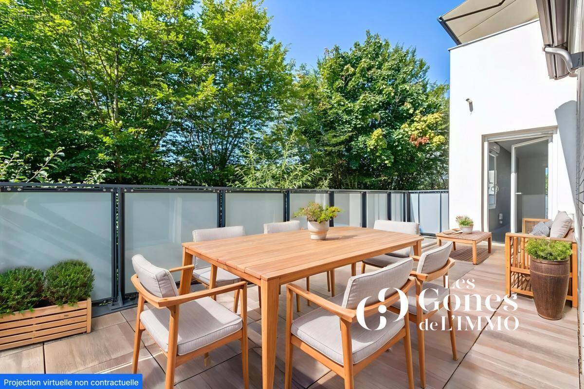 Appartement à CHARBONNIERES-LES-BAINS