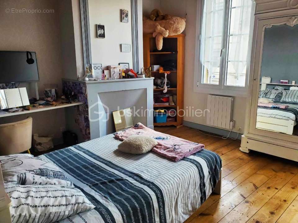 Maison à CASTILLON-LA-BATAILLE