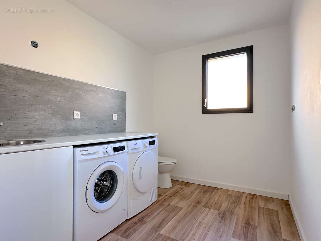 Appartement à MIGNALOUX-BEAUVOIR