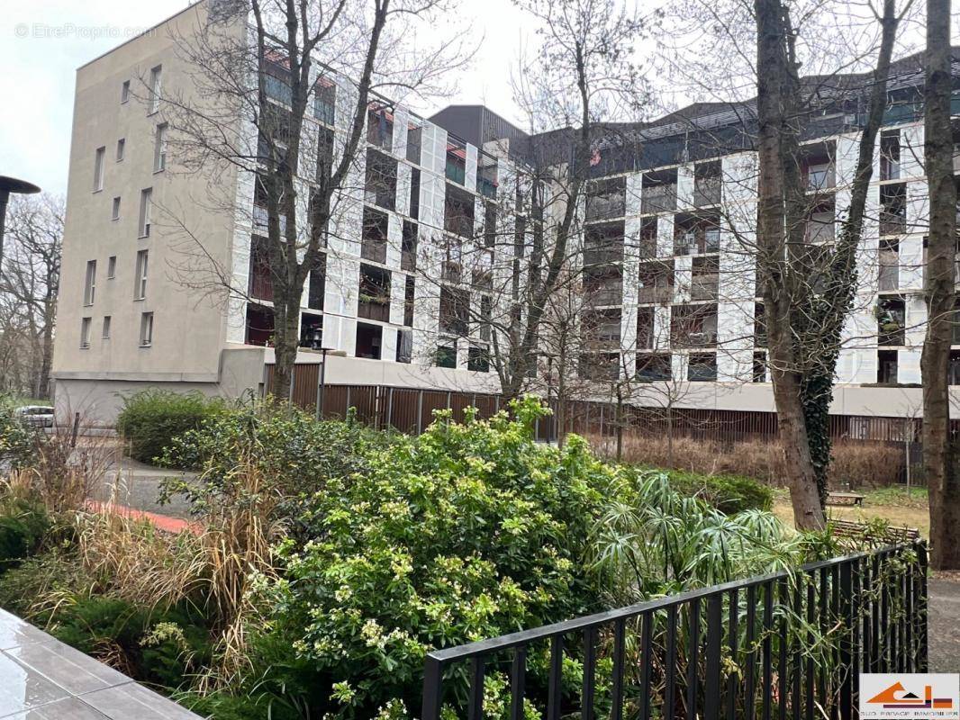 Appartement à RAMONVILLE-SAINT-AGNE