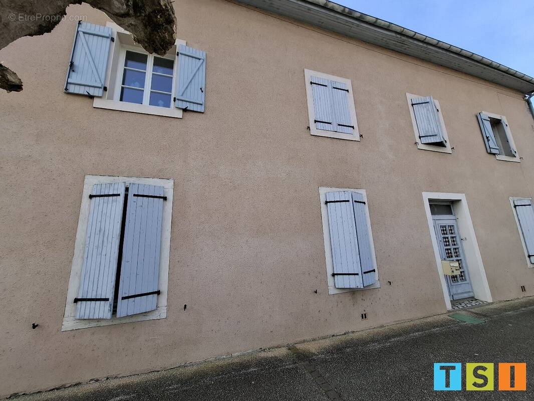 Appartement à MONTREJEAU