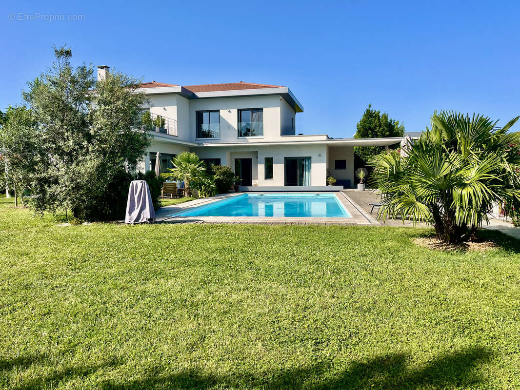 Maison à DARDILLY