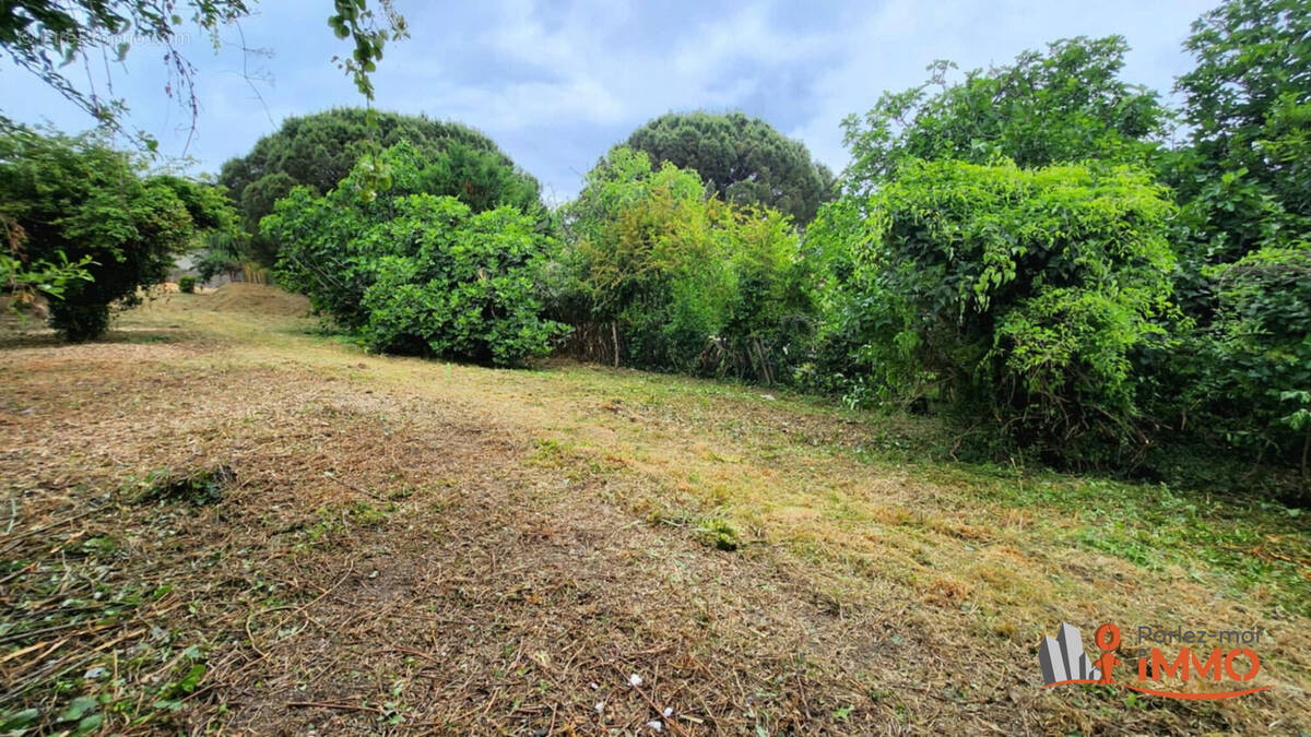 Terrain à GIVORS