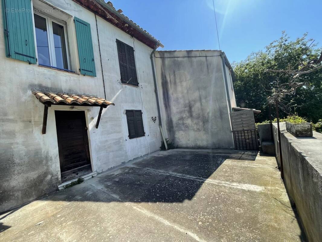 Appartement à BENDEJUN