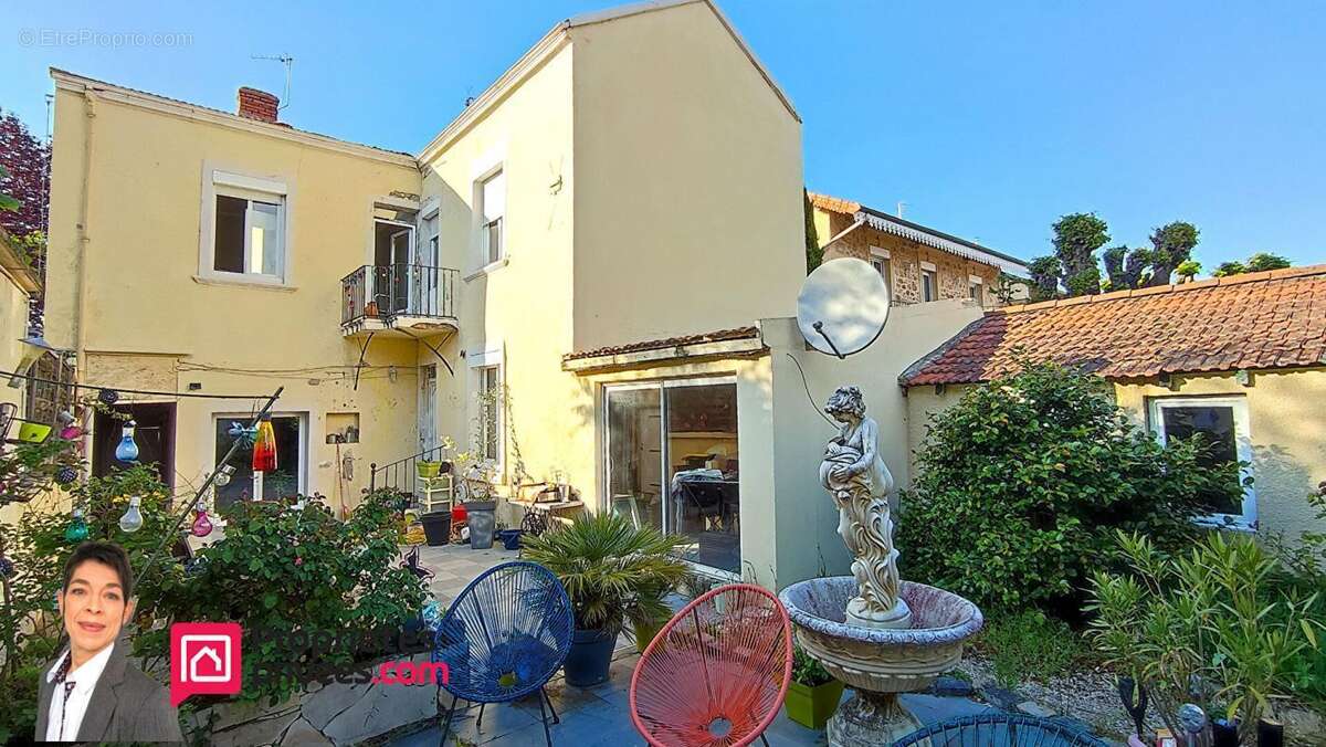 Maison à LE COTEAU