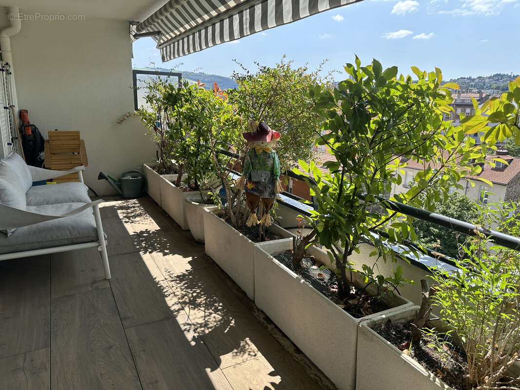 Appartement à SAINT-ETIENNE