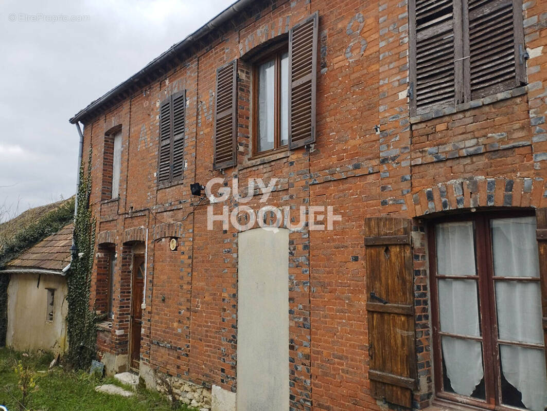 Maison à LONGUEVILLE