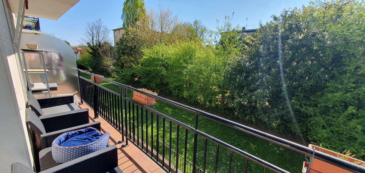 Appartement à L&#039;HAY-LES-ROSES