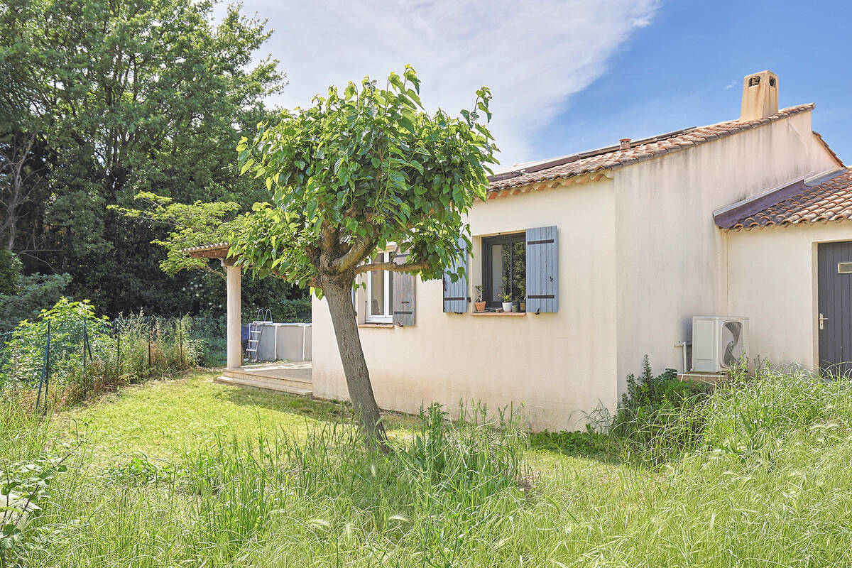 Maison à CUERS