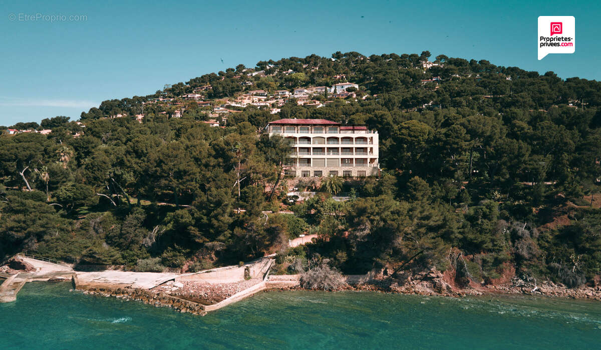 Appartement à CARQUEIRANNE
