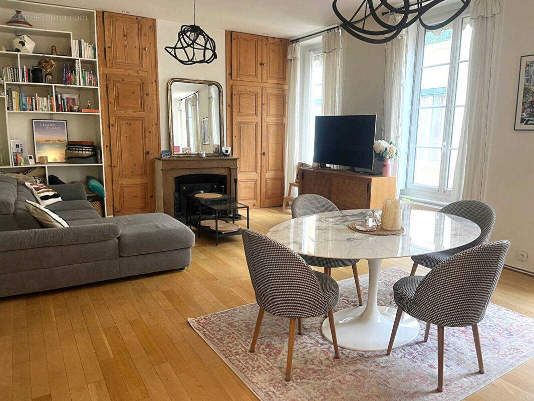 Appartement à LYON-6E