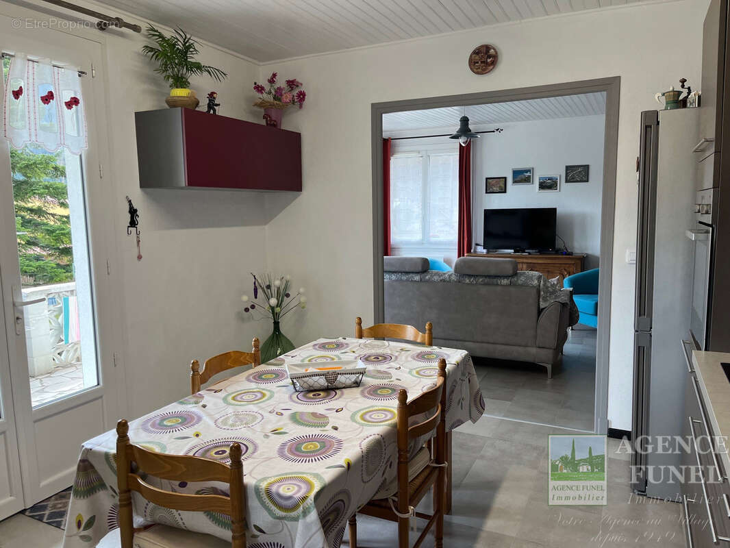 Maison à SERANON