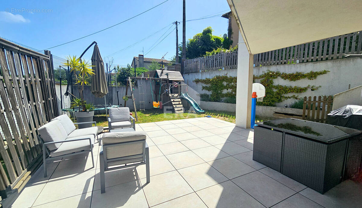 Appartement à VENCE