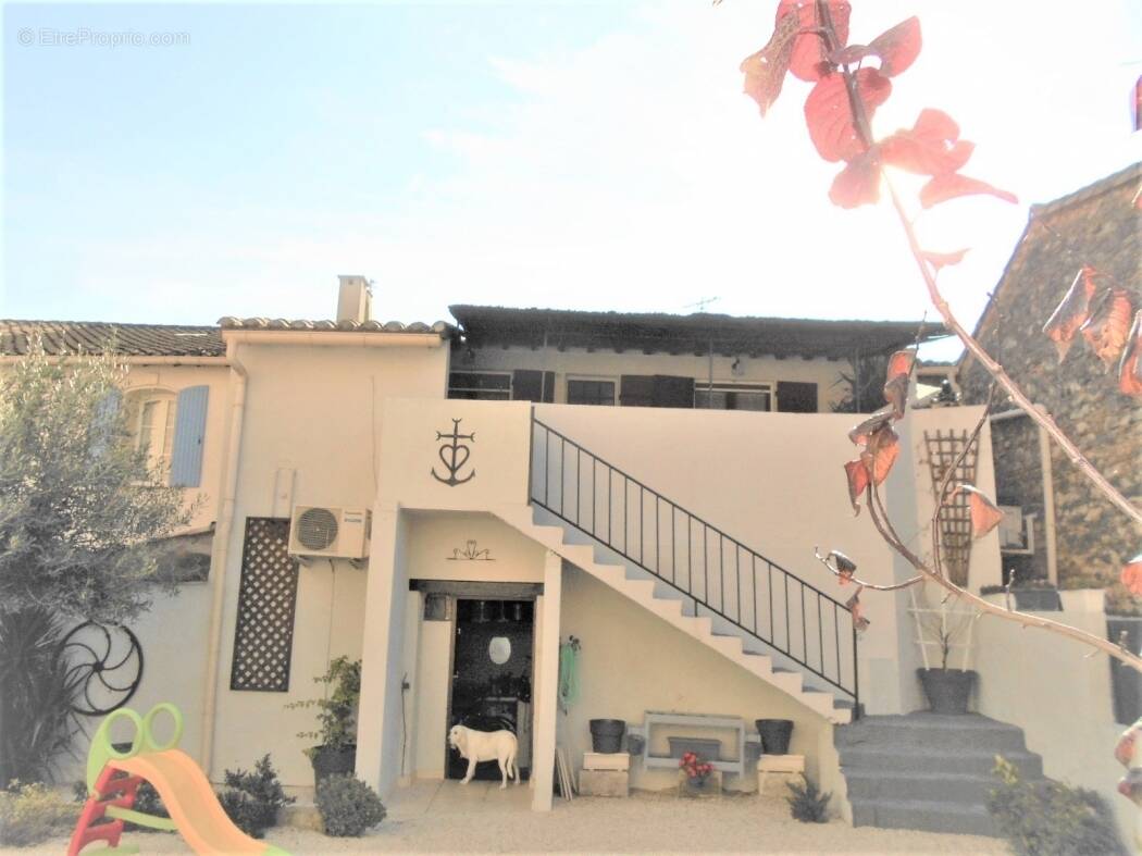 Maison à SAINT-GILLES