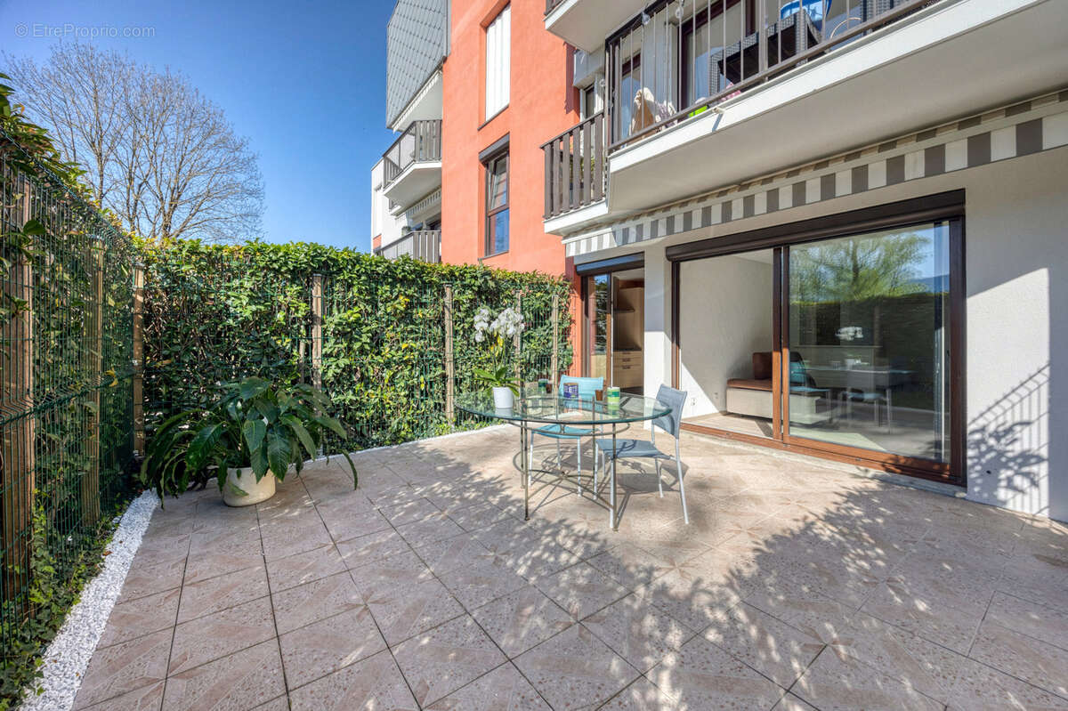 Appartement à MOIRANS