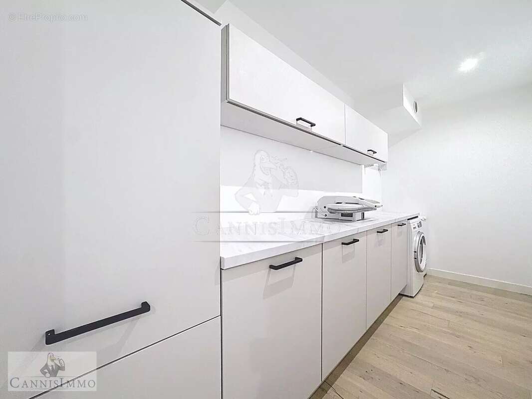 Appartement à MANDELIEU-LA-NAPOULE