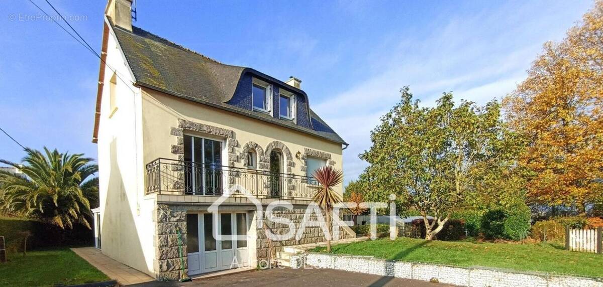 Photo 1 - Maison à PLOUIGNEAU
