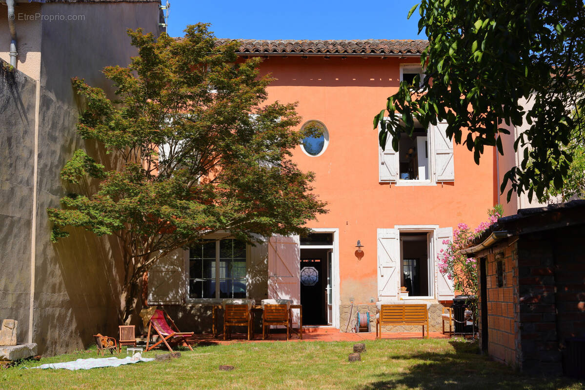 Maison à CARBONNE
