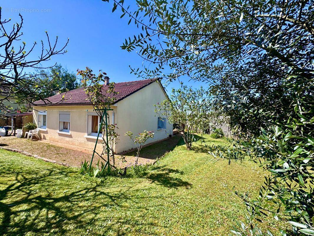 Maison à MARZY