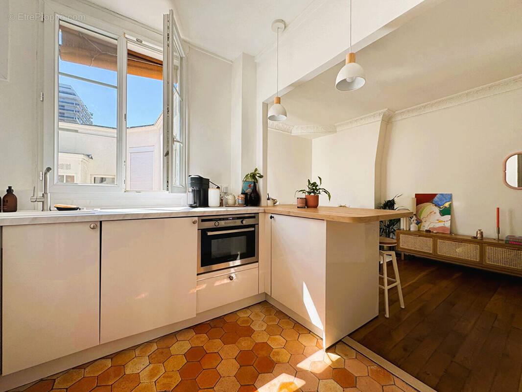 Appartement à PARIS-11E