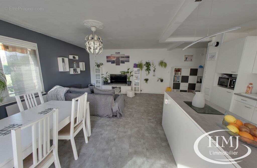 Appartement à RIS-ORANGIS