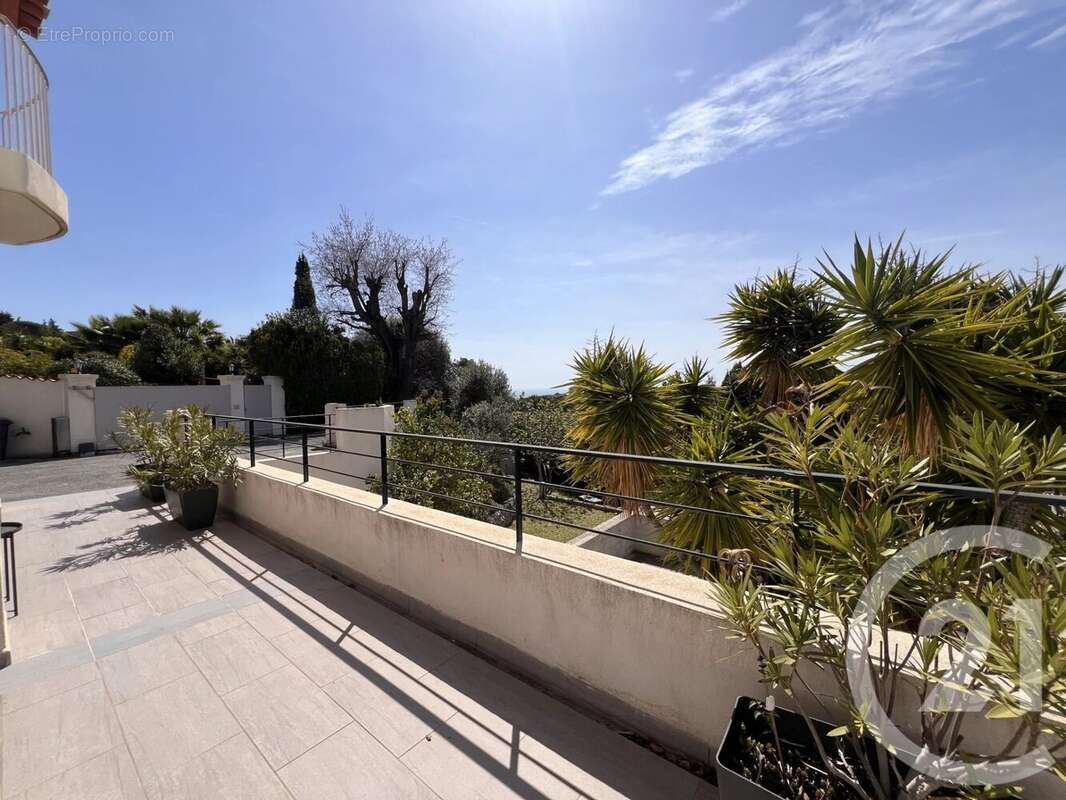 Maison à MOUGINS
