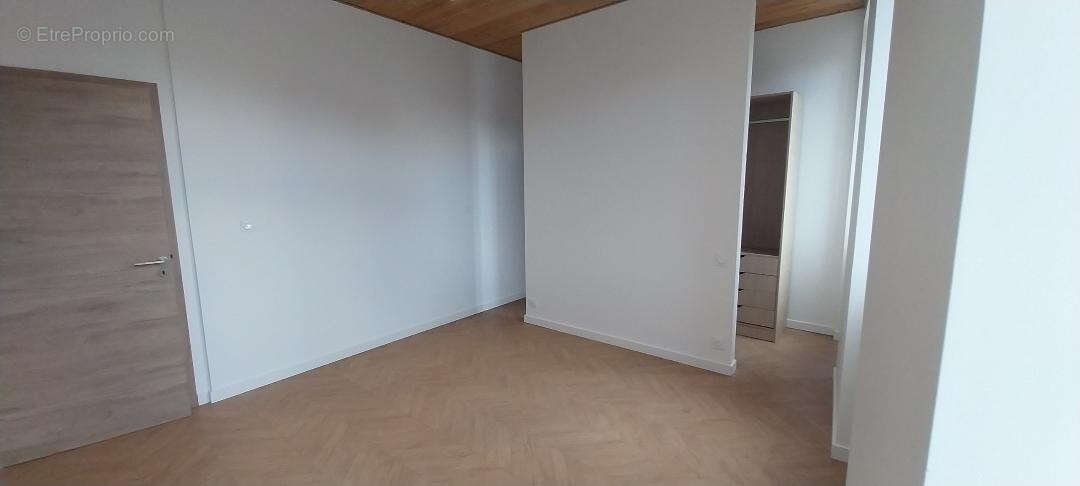 Appartement à MOUTHE