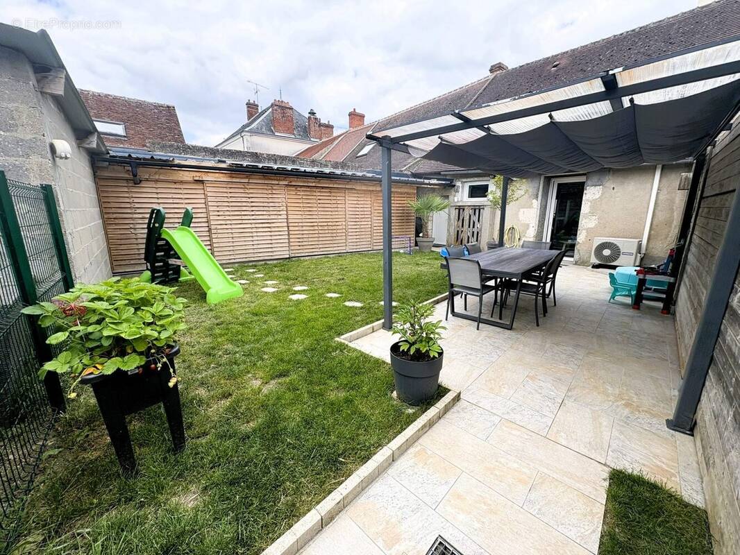 Maison à CHAINGY