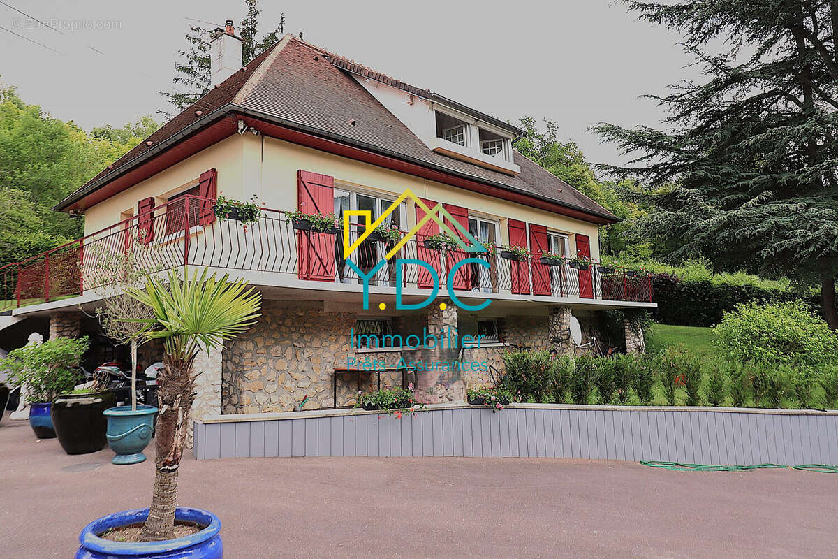 Maison à FLEURY-SUR-ANDELLE