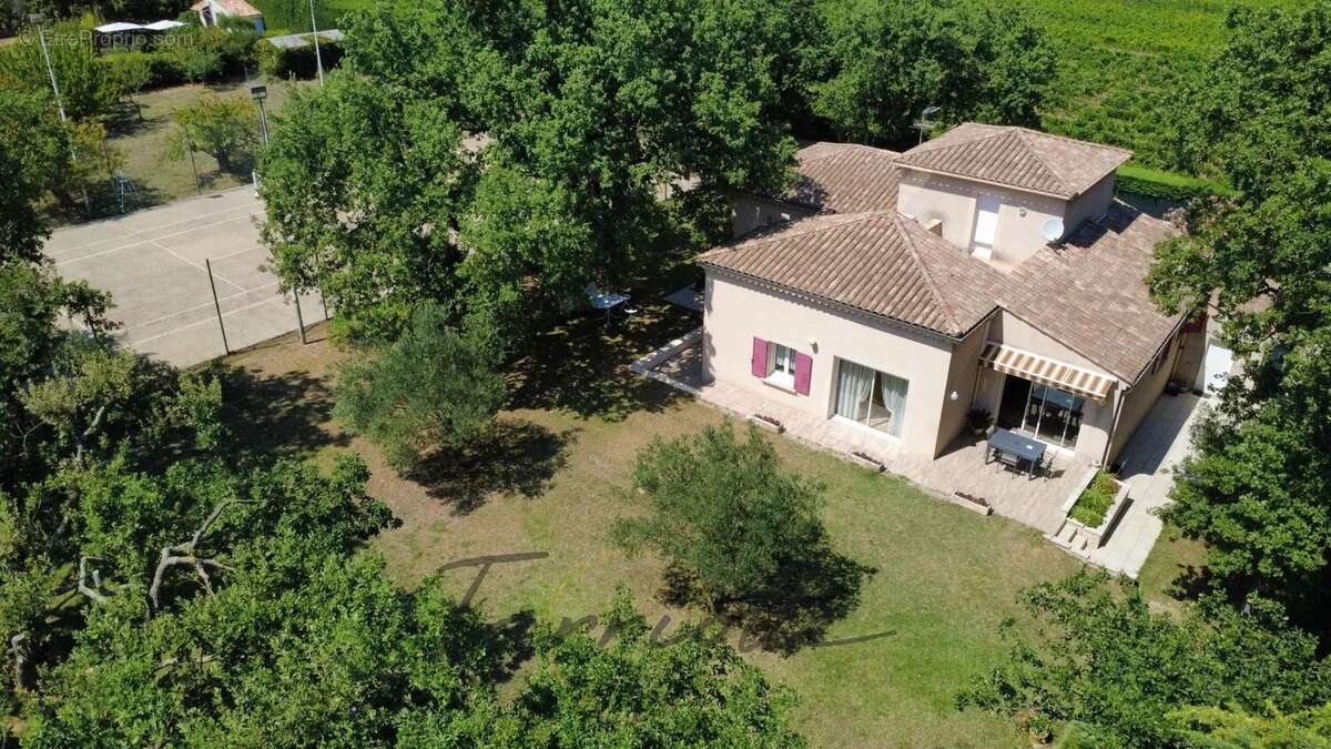 Maison à CHATEAUNEUF-DU-RHONE