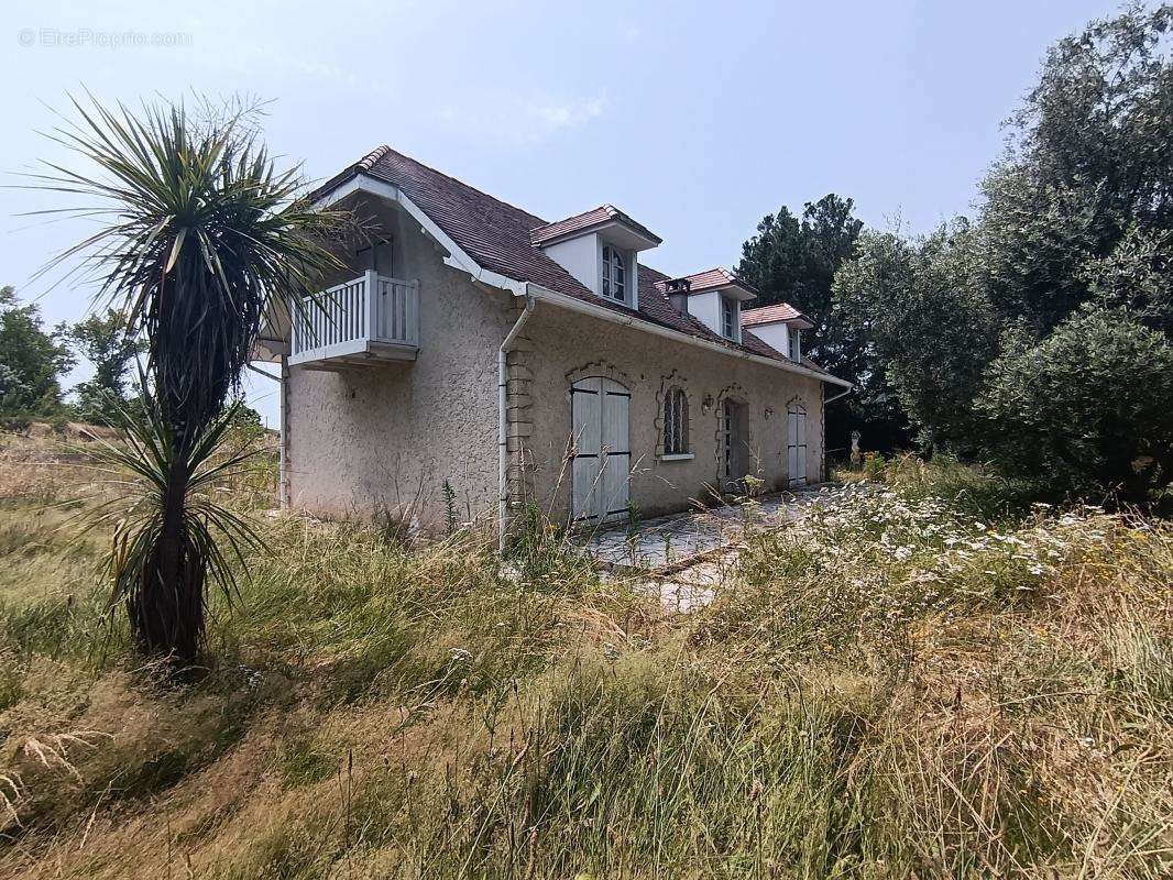 Maison à AMBARES-ET-LAGRAVE